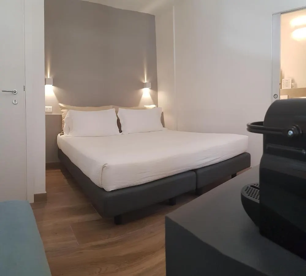 Sarzana\'S Rooms location