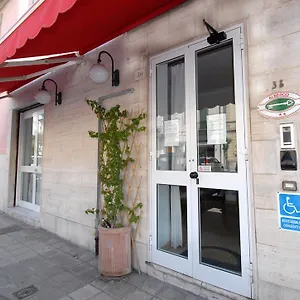 ** Hotel Luana Italia